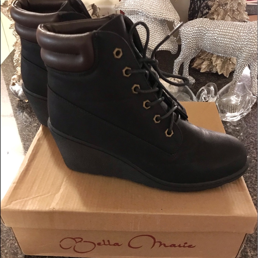 Leather Lace-Up Wedge Ankle Boots ✨💕